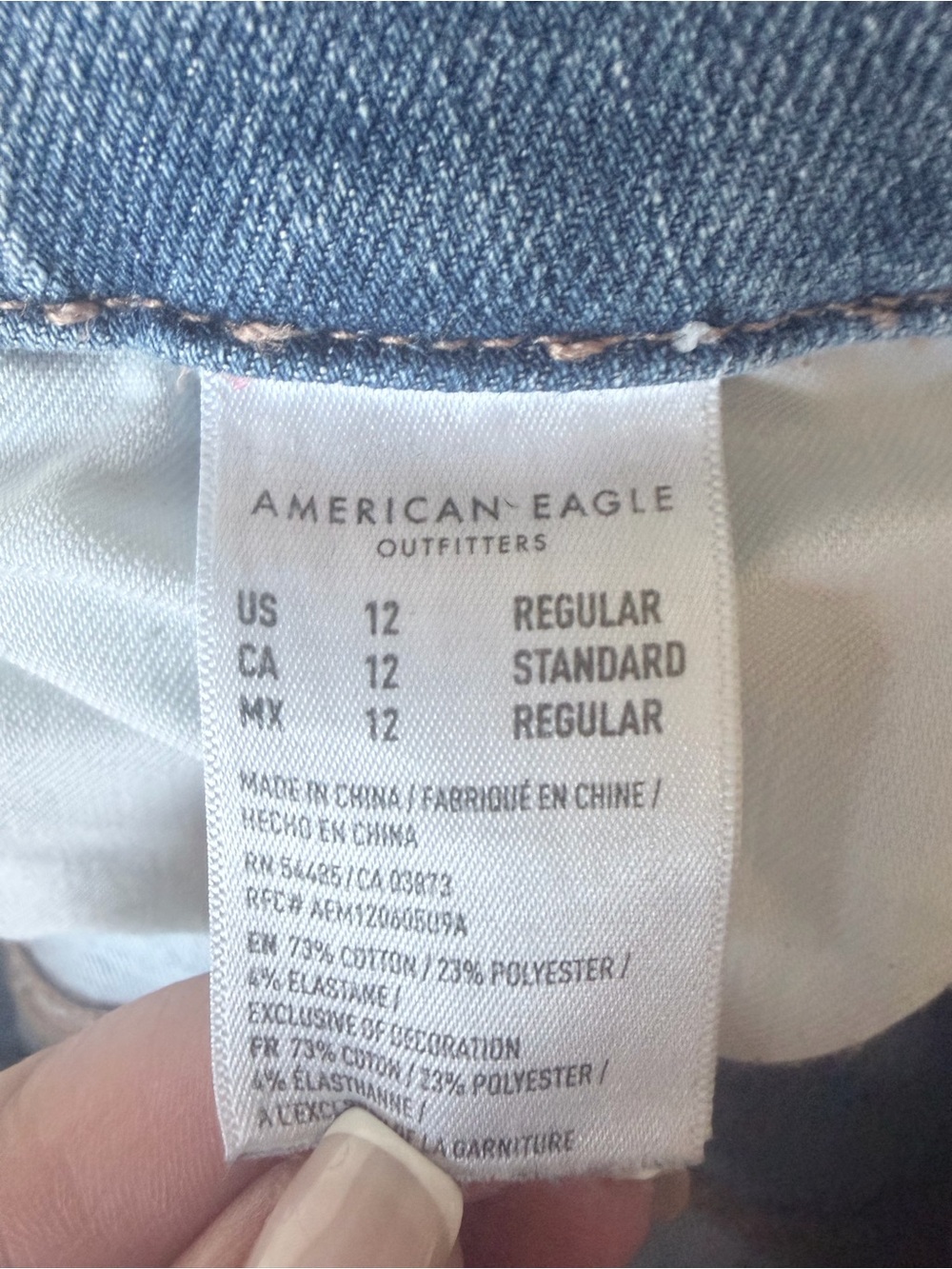 American Eagle Outfitters Light Wash Distressed Skinny Jeans - Picture 9 of 12